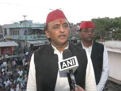 
      
      SP Chief Akhilesh Yadav on violence outside residence of MP Suman
      
      