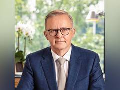 
      
      Australian PM Anthony Albanese urges people to vote for Labor
      
      