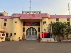 
      
      MP: Bhopal Central Jail restricts open meeting of inmates on Eid 
      
      