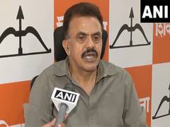 
      
      Sanjay Nirupam seeks closure of shwarma stalls during Navratri
      
      