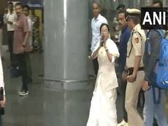 
      
      CM Mamata Banerjee arrives in Kolkata after 6-day visit to London
      
      