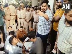 
      
      Chandigarh: Panjab University students protest after stabbing inc
      
      