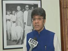 
      
       BJP's CR Kesavan on PM Modi's RSS headquarters visit in Nagpur
      
      