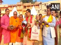 
      
      Yadav offers prayers, celebrates Vikram Samvat 2082
      
      