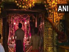 
      
      Aarti takes place in Banaskantha's Ambaji temple 
      
      
