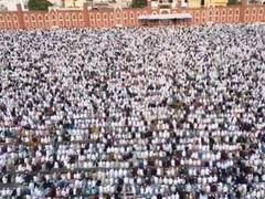 
      
      MP: People offer Namaz on Eid across state
      
      