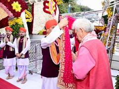 
      
      J-K LG Manoj Sinha pays obeisance at Mata Vaishno Devi Temple 
      
      