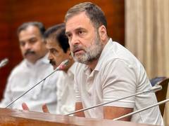 
      
      Rahul Gandhi, Congress Lok Sabha MPs holds meeting 
      
      