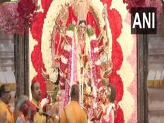 
      
      Morning Aarti held at Jhandewalan temple on sixth day of Navratri
      
      