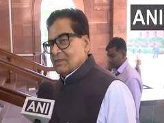 
      
      Govt intends to give land to industrialists: Ram Gopal Yadav
      
      
