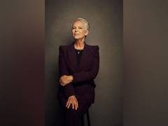 
      
      Jamie Lee Curtis  honour their ‘Ella McCay’ director
      
      