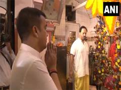 
      
      Gujarat Minister Harsh Sanghavi offers prayers at Maa Amba Devi T
      
      