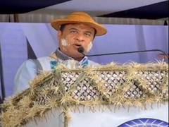 
      
      Assam CM Himanta attends Mopin Festival in West Siang
      
      
