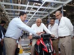 
      
      Gujarat CM  Geared Electric Motorbike Plant in Ahmedabad
      
      