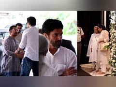 
     Bollywood celebs attend Manoj Kumar’s prayer meet 
    