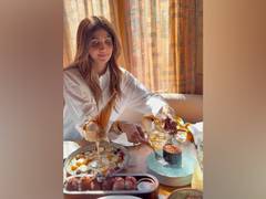 
    Shilpa Shetty enjoys her ‘Sunday binge’
    
