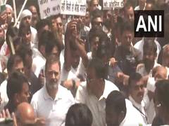 
      
      LoP Rahul Gandhi joins NSUI's 'Palayan Roko Naukri Do' rally
      
      