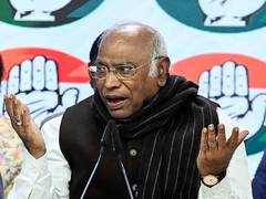 
      
      No relief to people on petrol prices: Kharge slams Modi govt  
      
      