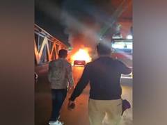 
      
      Maharashtra: Fire breaks out in car near Dapodi area in Pune
      
      