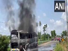
      
      Fire breaks out in bus on Puri-Bhubaneswar National Highway
      
      
