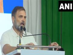 
      
      Rahul Gandhi slams BJP-led government over Waqf legislation
      
      