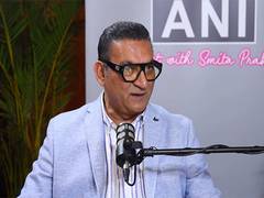 
    Abhijeet Bhattacharya shares anecdote about 'Tan Tana Tan Tan'  s
    