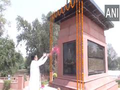 
      
      Bhajanlal Sharma unveils Maharaja Ganga Singh's statue
      
      