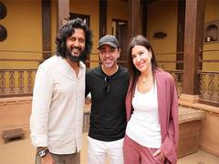 
      
      Barcelona football legend Xavi Hernandez meets Riteish Deshmukh
      
      
