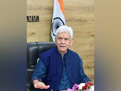 
      
      JK LG Manoj Sinha pays tribute to soldier killed in line of duty 
      
      