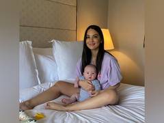 
      
      Olivia Munn shares her struggle with postpartum anxiety
      
      