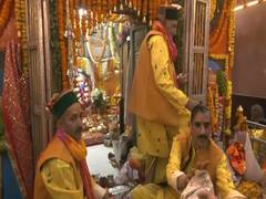 
      
      Devotees throng Jakhu Hanuman temple in large numbers 
      
      