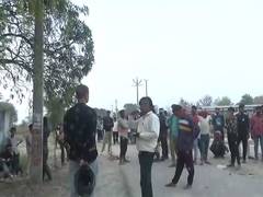 
      
      Clashes erupt in UP's Khantari village over statue removal issue
      
      