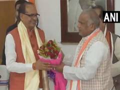
      
      Union Minister Shivraj Singh Chouhan attends NDA meet in Patna
      
      