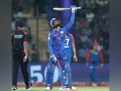 
      
      MI powered to 205/5 in their 20 overs against DC 
      
      