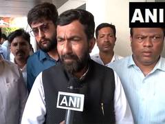
      
      Karnataka Chief Whip criticises Centre over fuel prices
      
      