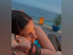 
      
      Ranbir, Alia celebrate 3rd wedding anniversary
      
      