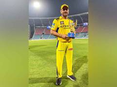 
      
      Harbhajan hails 