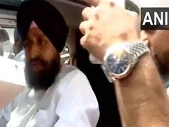 
      
      Punjab LoP Partap Singh Bajwa arrives Cybercrime police station f
      
      
