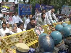 
      
      Congress slams ED chargesheet against Gandhis
      
      