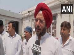 
      
      Congress leader Sappal slams ED, calls it ‘Everyday Dhamki’
      
      