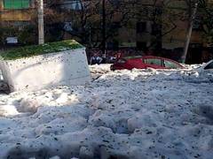 
      
      Pak: 5 killed as hailstorm batters through Islamabad
      
      