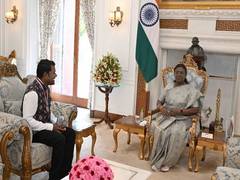 
      
      Sudarsan Pattnaik calls on President Droupadi Murmu
      
      