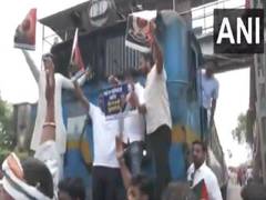
      
      Patna: Youth Congress members protest against ED charge sheet
      
      