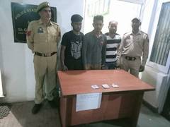 
      
      J-K: Three narco smugglers held with heroin-like substance
      
      