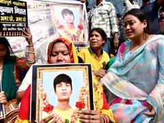 
      
      Delhi: Nine, including women, minors held in Seelampur Murder
      
      