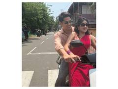 
      
      Janhvi Kapoor, Sidharth Malhotra enjoy scooty ride
      
      