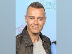 
      
      Joey Lawrence recalls his first fishing trip as kid
      
      