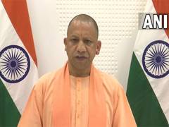 
      
      UP CM Yogi Adityanath condoles demise of Pope Francis
      
      