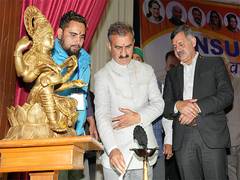 
      
      Determination, hard work key to achieving any goal: Himachal CM 
      
      