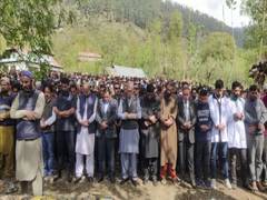 
      
      J-K CM Omar Abdullah pays last respect to Pahalgam terror attack
      
      